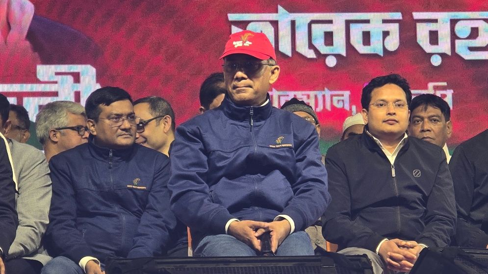 নির্বাচনি প্রচারণার প্রথম দিনই চমক দেখালেন তারেক রহমান