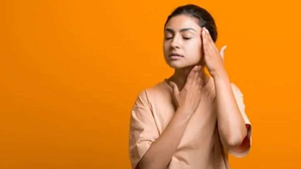 ত্বকের তারুণ্য নষ্ট করে যেসব অভ্যাস