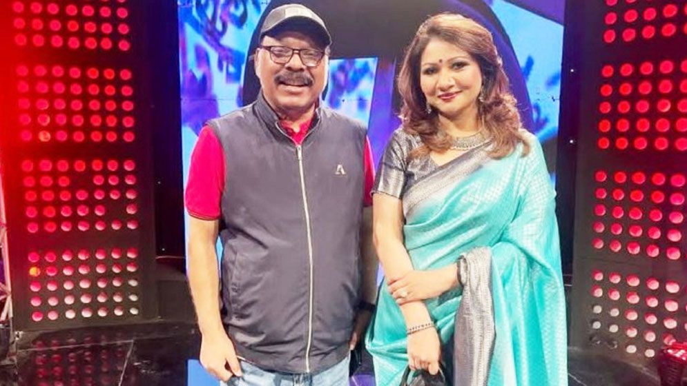 ২৭ বছর পর মিল্টন খন্দকারের কথা ও সুরে গান গাইলেন আঁখি