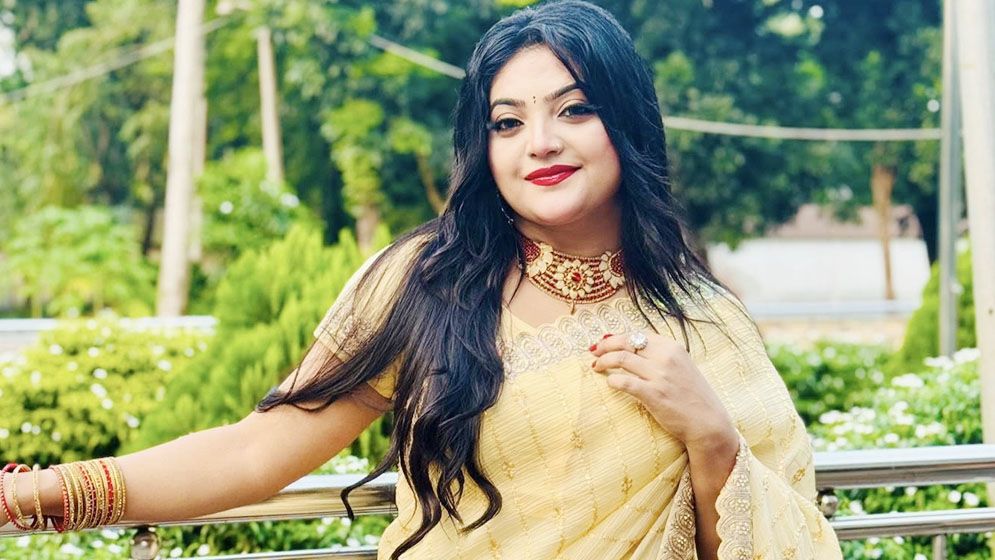 গান গেয়েই আমি মানুষের ভালোবাসা পেয়েছি, তাই গানকেই লালন করতে চাই: সালমা