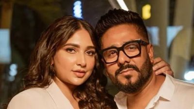 রাজনীতিতে নাম লেখাচ্ছেন শুভশ্রী, যা বললেন স্বামী রাজ