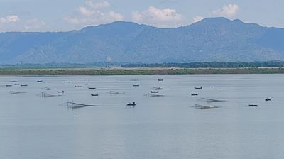 মিয়ানমার থেকে ছোড়া গুলিতে দুই জেলে গুলিবিদ্ধ