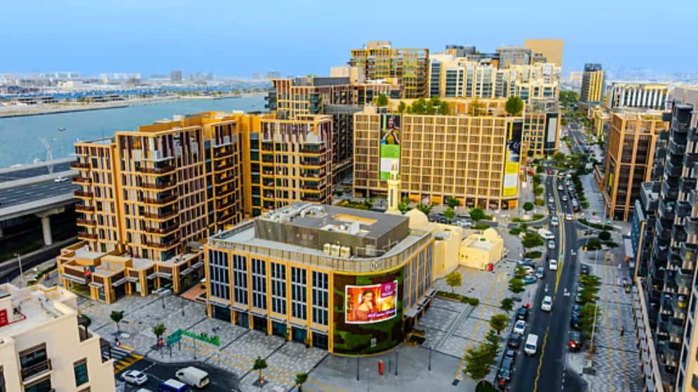 দুবাইয়ে তৈরি হচ্ছে বিশ্বের প্রথম স্বর্ণের রাস্তা