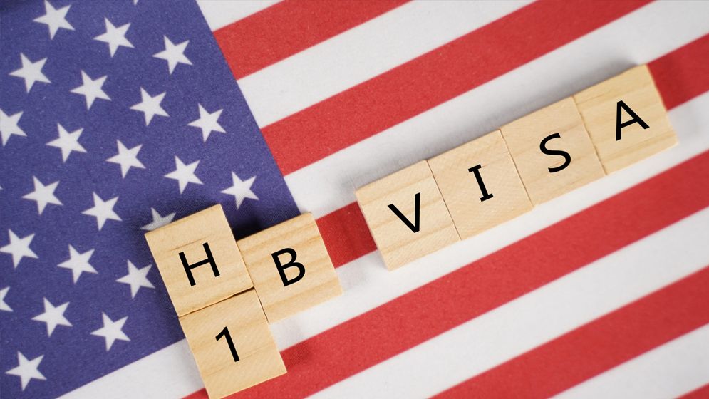 বাংলাদেশসহ ৭৫ দেশের অভিবাসী ভিসা স্থগিতাদেশ তুলে নিতে কংগ্রেসম্যানদের চিঠি