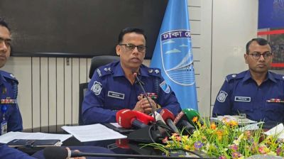 চেঁচামেচির জন্য মা-মেয়েকে পিটিয়ে হত্যা করে প্রতিবেশী