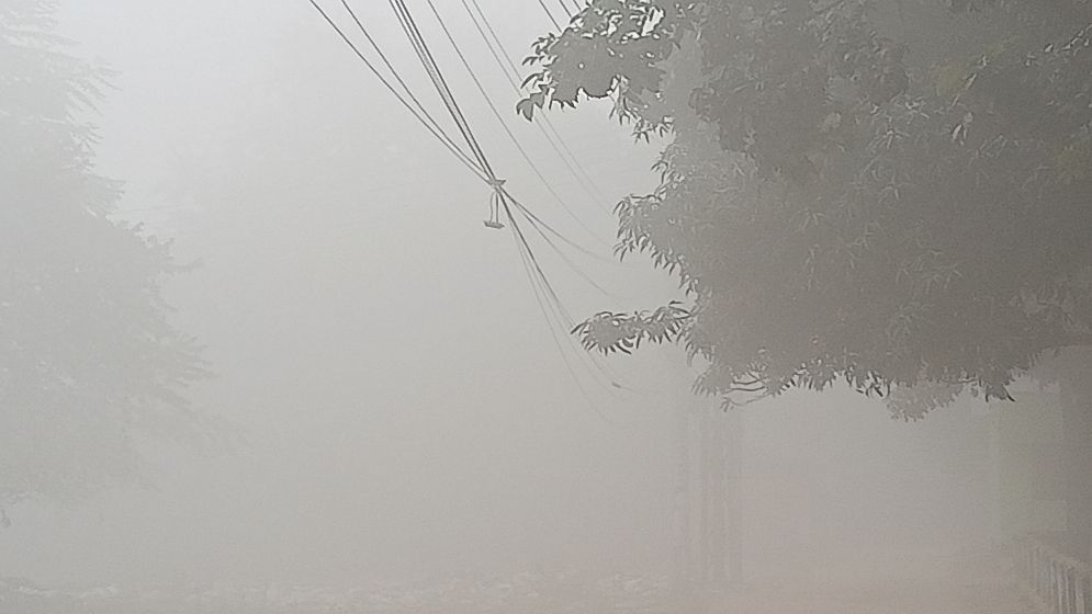 সৈয়দপুরে হঠাৎ শীতের প্রকোপ, তাপমাত্রা নামল ১৩ ডিগ্রিতে