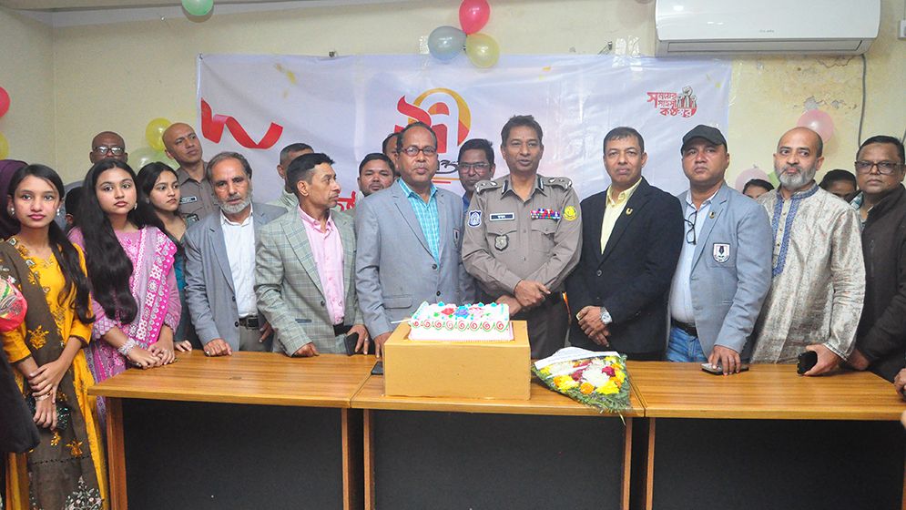সংবাদ প্রকাশে যুগান্তরের সাহসিকতা যুগান্তকারী: এসএমপি কমিশনার
