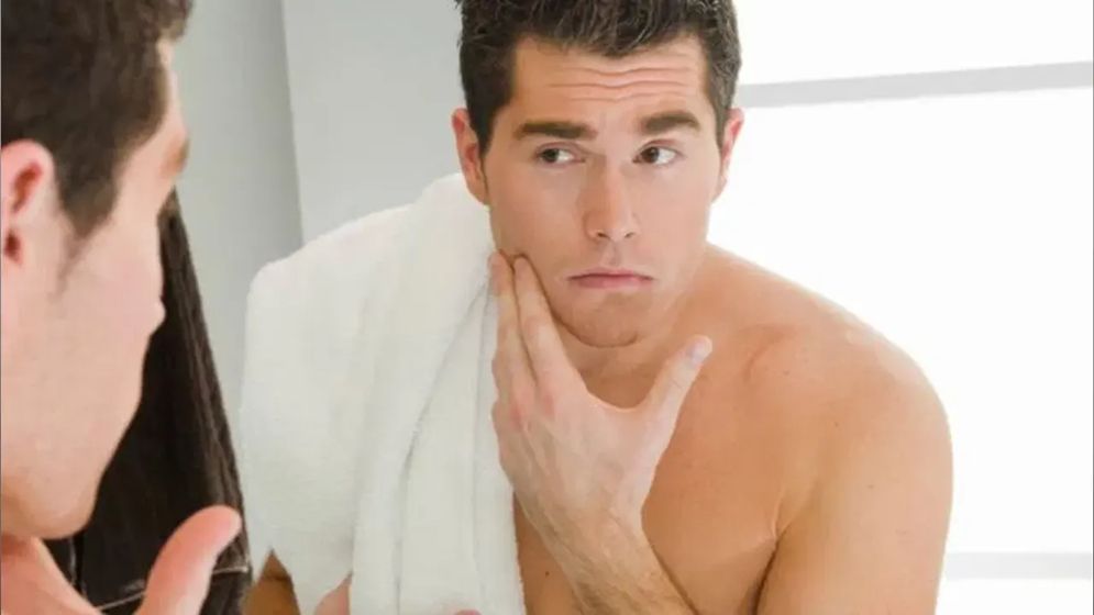 ছেলেদের অকালে ত্বকে বয়সের ছাপ পড়ে যেসব কারণে