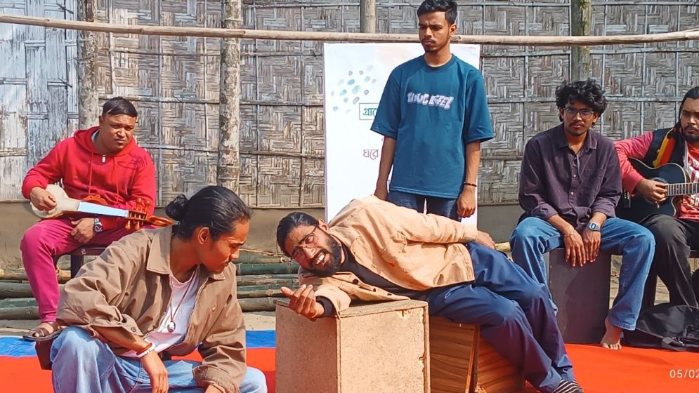 পঞ্চগড়ে ধানের শীষের প্রচারে পথনাটক