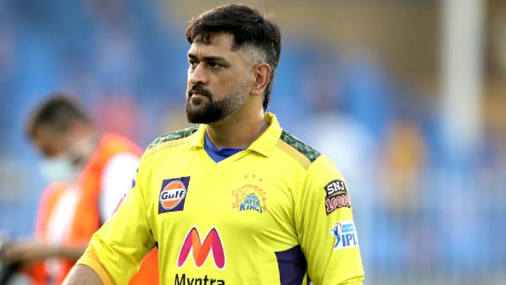 ফোনে কথা বলা পছন্দ নয় ধোনির