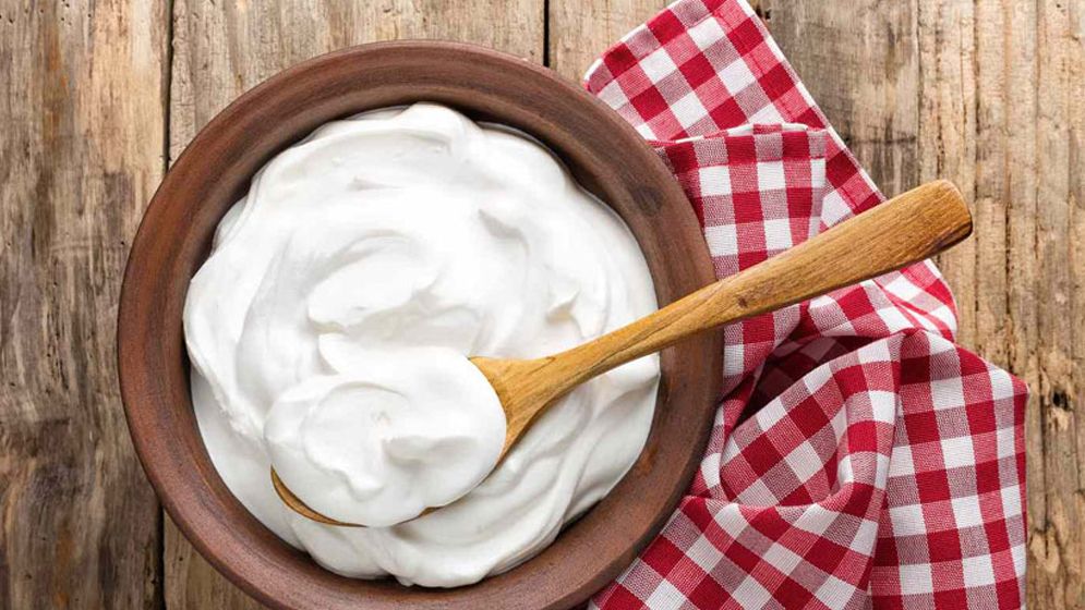 নিয়মিত দই খাওয়া কমাতে পারে কোলন ক্যান্সারের ঝুঁকি