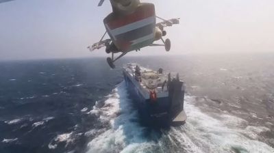 মার্কিন জাহাজে হামলার প্রস্তুতি নিচ্ছে হুথি