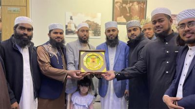 প্রিয় ক্যাম্পাসে স্মৃতিকাতর মিজানুর রহমান আজহারী