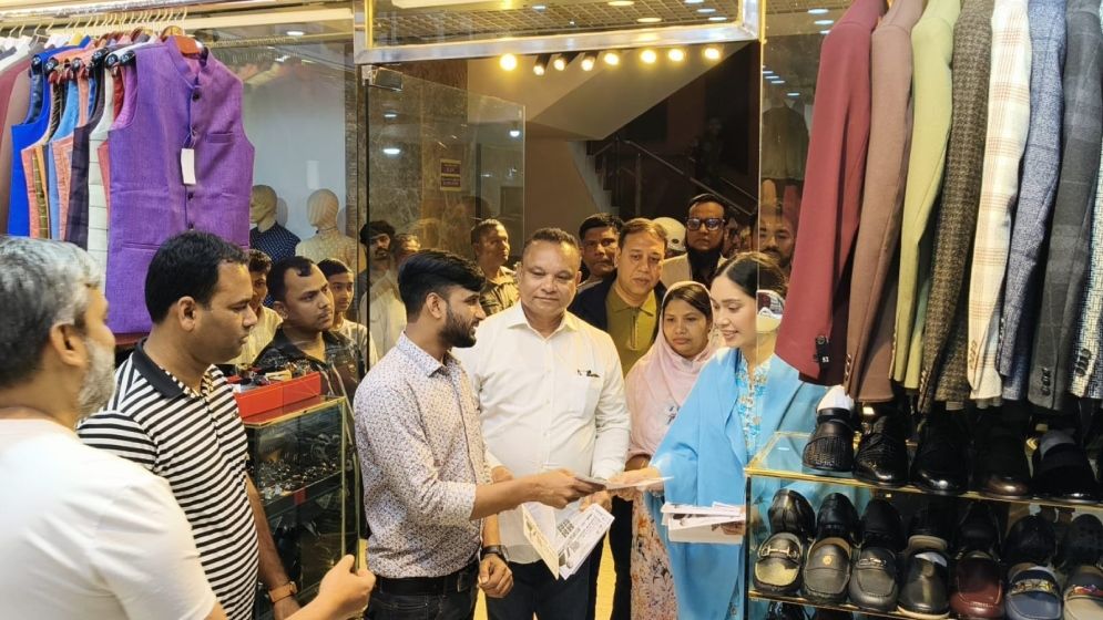 তারেক রহমানের পক্ষে গণসংযোগে জাইমা রহমান