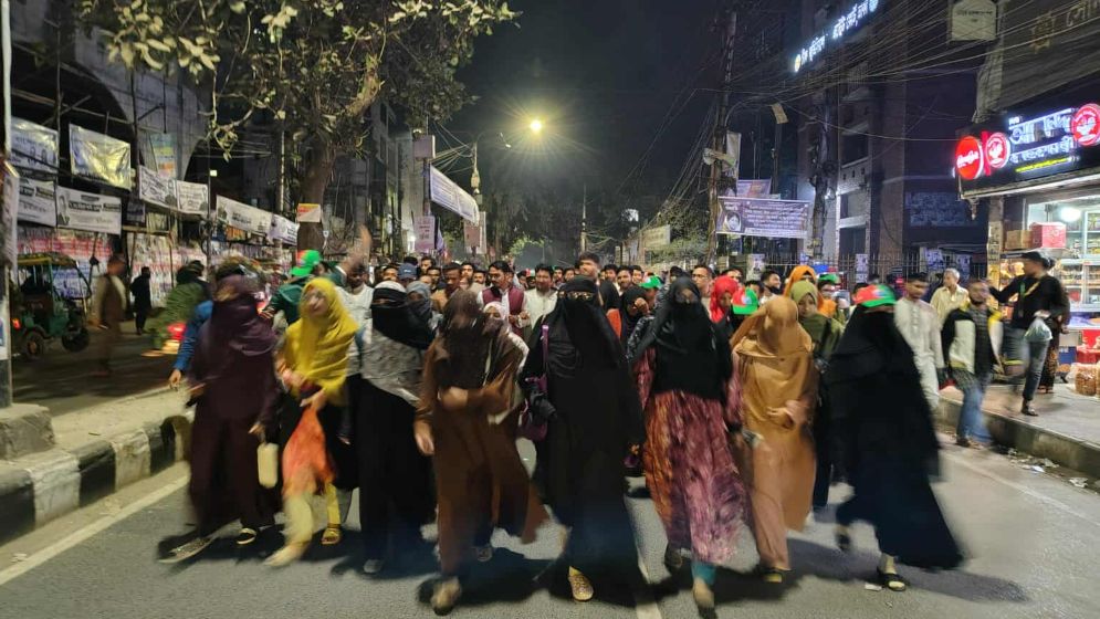 ইনকিলাব মঞ্চের কর্মসূচিতে পুলিশি হামলার প্রতিবাদে জকসুর বিক্ষোভ