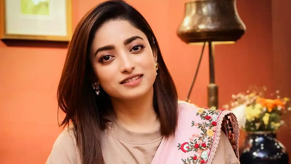 ‘আমরা সবাই কোনো না কোনোভাবে রাজনীতির শিকার’