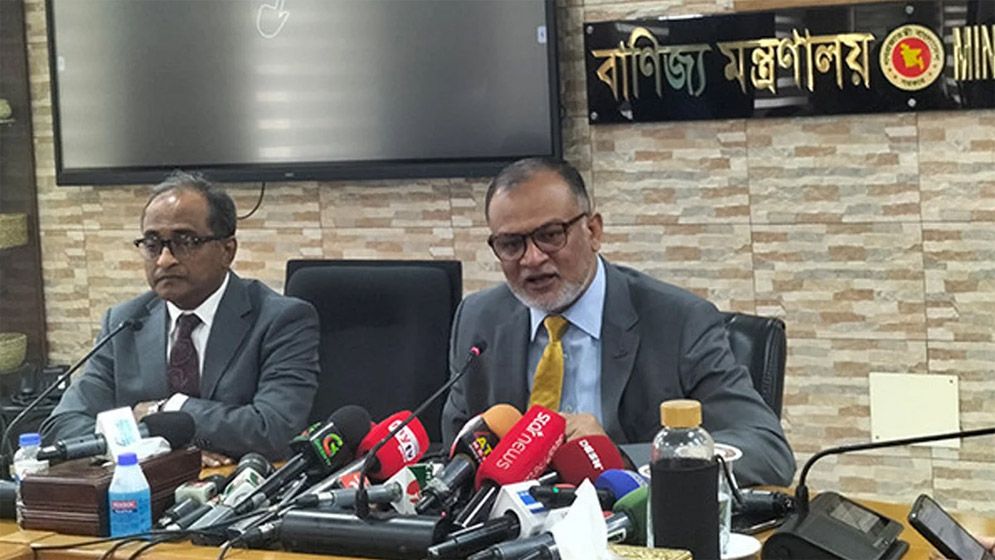 বাজারের শৃঙ্খলা ফিরেছে, রমজানে আরও ভালো হবে: বাণিজ্য উপদেষ্টা