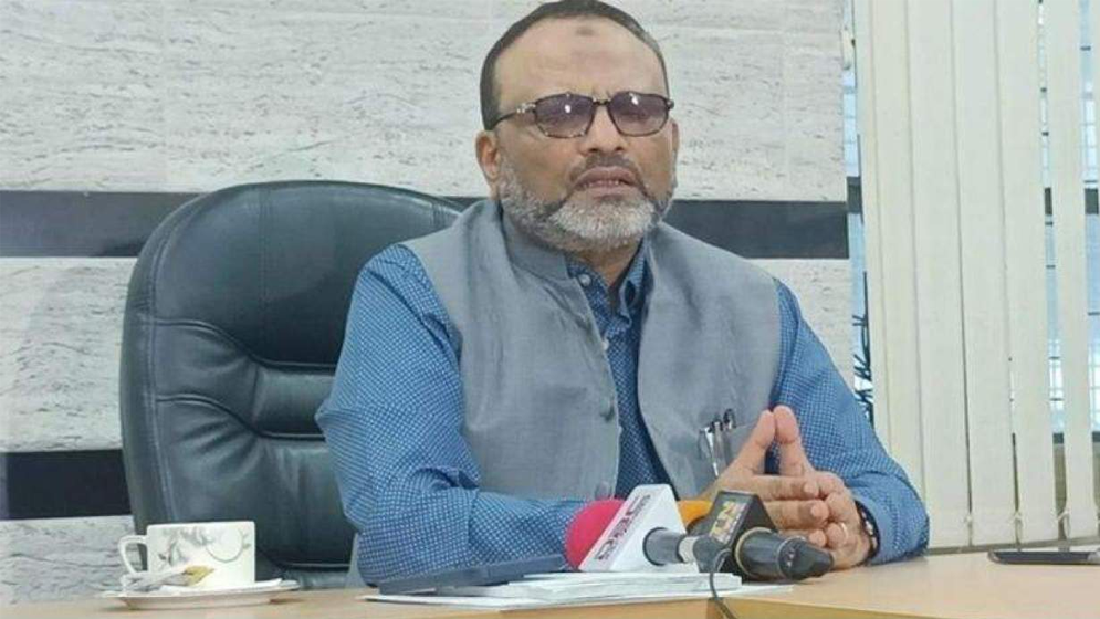 নির্বাচনের আগে কেনো সরে দাঁড়াতে চাইলেন, ব্যাখ্যা দিলেন ঢাবি উপাচার্য