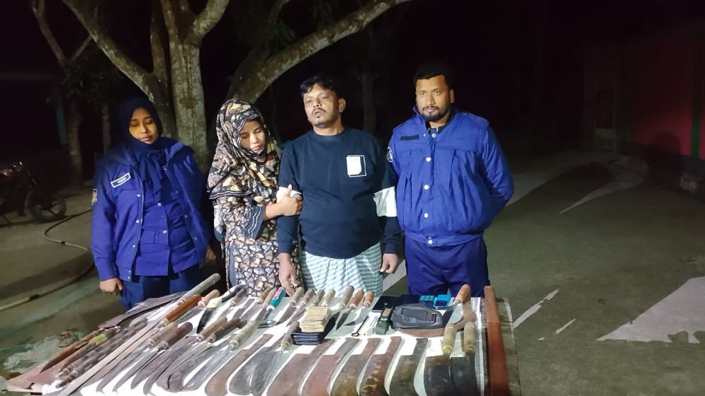 আ.লীগ থেকে বিএনপিতে যোগ দেওয়া সাবেক ইউপি চেয়ারম্যান অস্ত্রসহ আটক