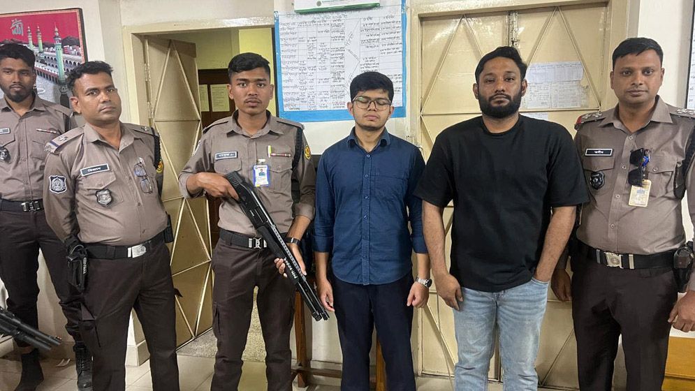 ভোটকেন্দ্রে অবৈধ অনুপ্রবেশ, জামায়াতের দুই এজেন্টকে কারাদণ্ড