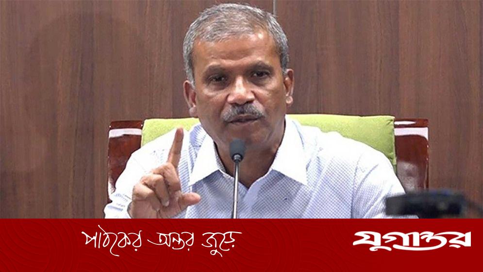 বিশ্বকাপ বর্জনের সিদ্ধান্ত বারবার নেওয়া উচিত: ক্রীড়া উপদেষ্টা আসিফ নজরুল