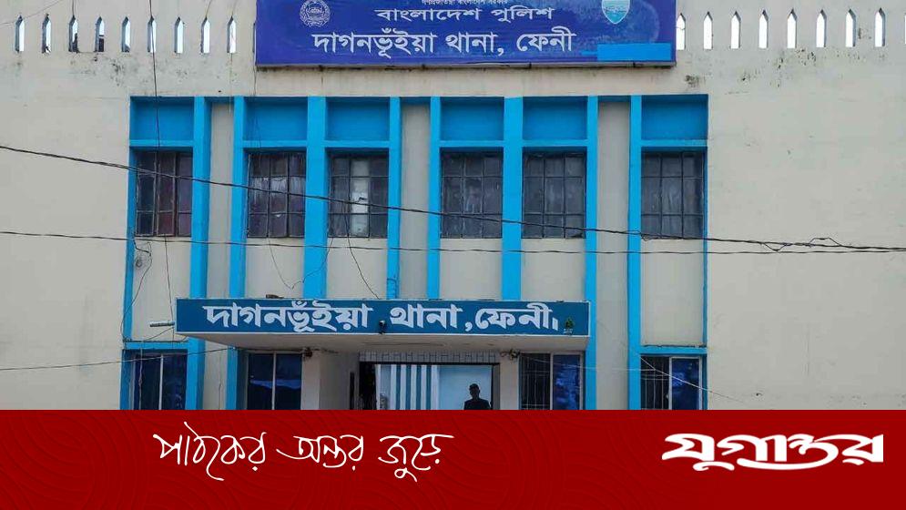 ফেনীতে শিক্ষকের বাড়িতে পুলিশি অভিযান, জামায়াত প্রার্থীর প্রত্যাহার দাবি