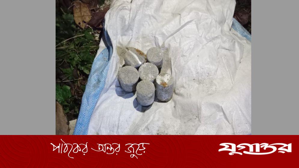 বাগেরহাটে যৌথ অভিযানে ৬টি ককটেল উদ্ধার, নির্বাচন বানচালের ষড়যন্ত্রের ইঙ্গিত