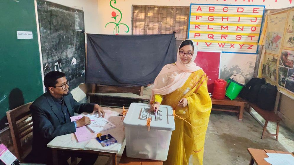 ‎আমার ভোট আমি দিলাম নারী নিপীড়কের বিপক্ষে