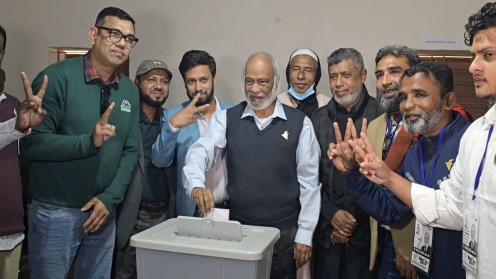 ভোটের মাধ্যমে দেশে গণতান্ত্রিক পরিবেশ সৃষ্টি হয়েছে: ড. মঈন খান