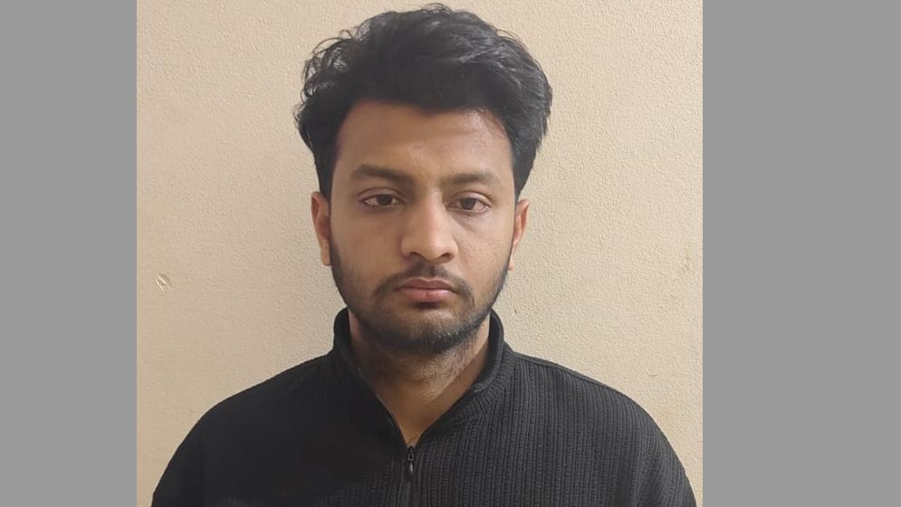 গোপালগঞ্জে ককটেল বিস্ফোরণের অভিযোগে আটক ১