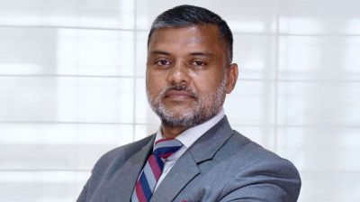 হারার আভাস পেয়ে ফেসবুকে স্ট্যাটাস শিশির মনিরের