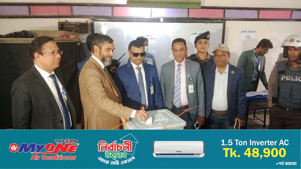 টাকা নিয়ে ধরা খাওয়াটা ভালো, দুর্নীতি কমবে: নির্বাচন কমিশনার সানাউল্লাহ