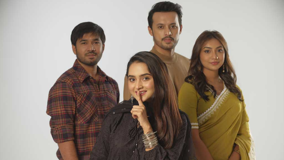 ৩৫ মিনিটের মাথায় মিলিয়ন ভিউ পার করল ‘এটা আমাদেরই গল্প’