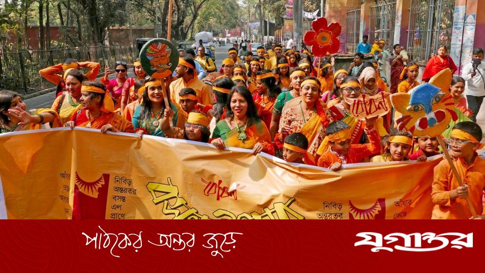 চট্টগ্রামে বর্ণাঢ্য বসন্ত উৎসব: সংগীত, নৃত্য ও শোভাযাত্রার মিলনমেলা