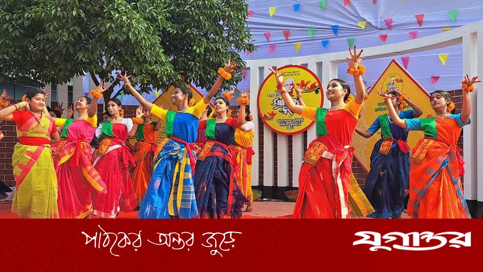 নেত্রকোনায় ২৯তম বসন্তকালীন সাহিত্য উৎসবে খালেকদাদ চৌধুরী পুরস্কার পেলেন আব্দুল হাই শিকদার ও আব্দুল্লাহ আল মাসুম