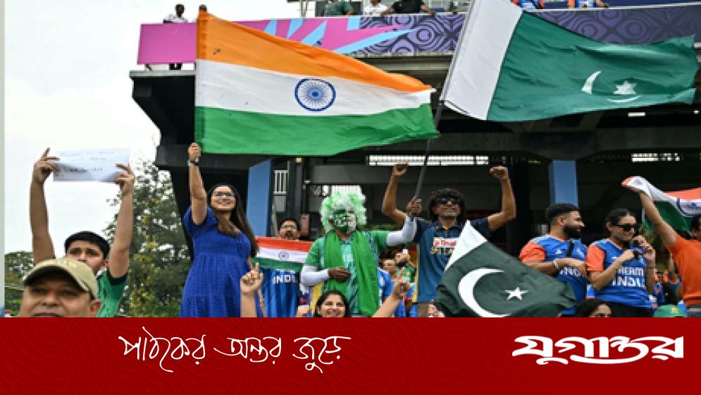 টি-টোয়েন্টি বিশ্বকাপে ভারত-পাকিস্তান ম্যাচ: টস জিতে পাকিস্তান ব্যাটিংয়ে পাঠাল ভারতকে