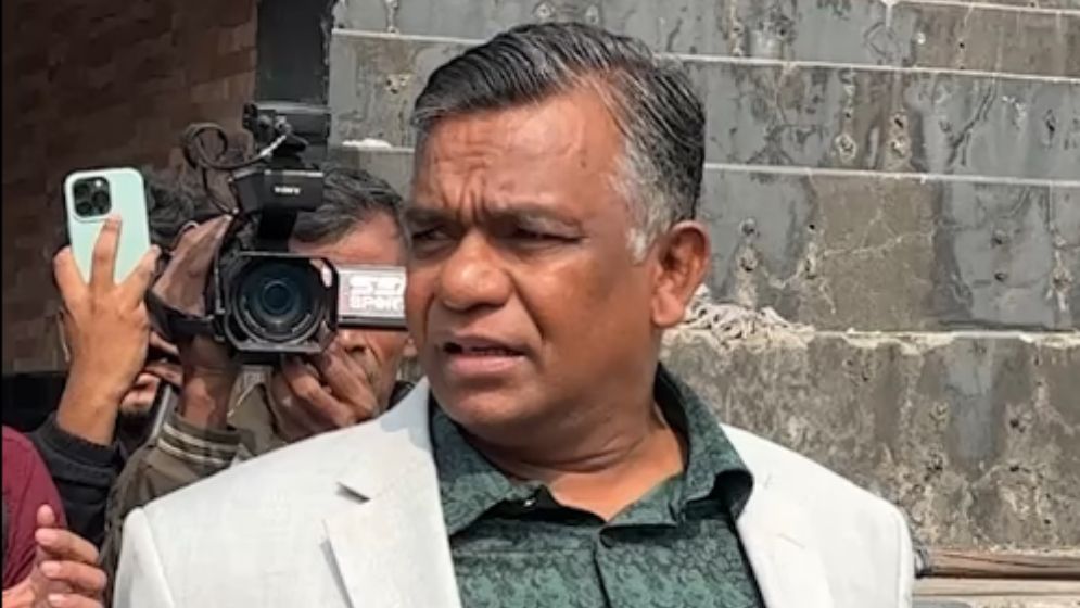 অস্ট্রেলিয়া গেলেন বুলবুল