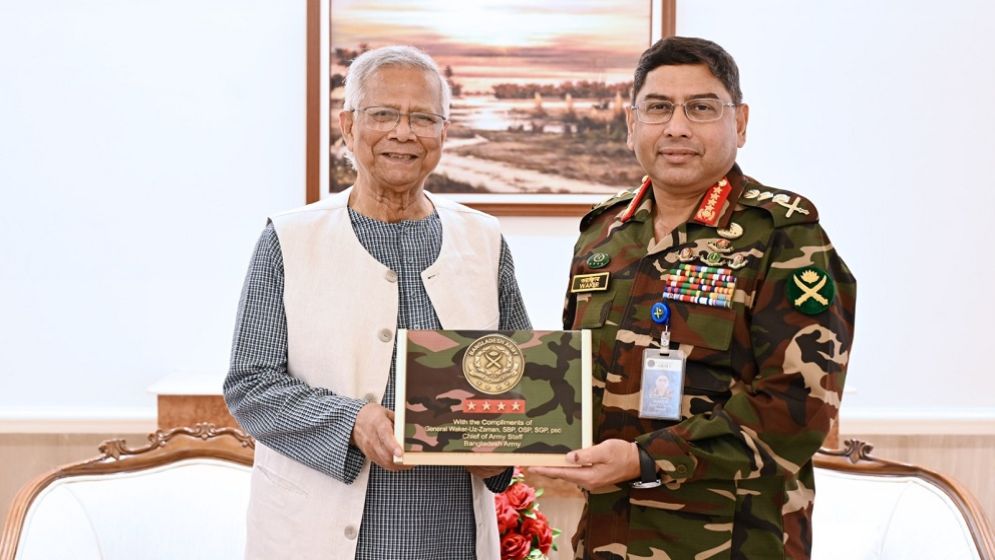 প্রধান উপদেষ্টার সঙ্গে সেনাপ্রধানের বিদায়ী সাক্ষাৎ