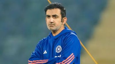 বিশ্বকাপ চলাকালীন আইপিএলে কোচিংয়ের প্রস্তাব পেলেন গম্ভীর