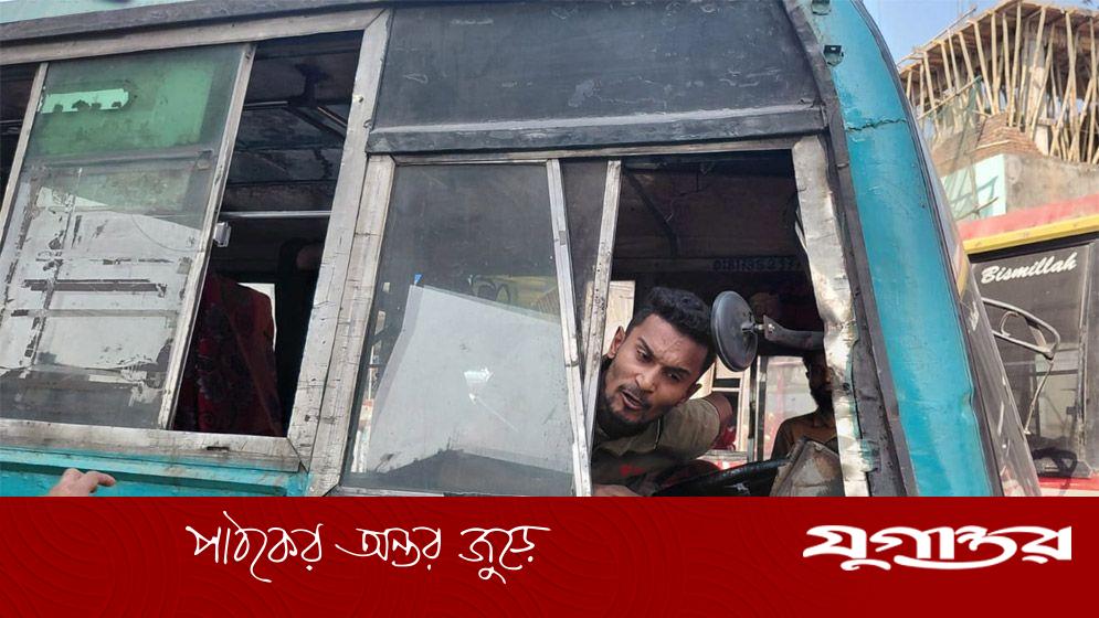 গুলিস্তানে বিশ্ববিদ্যালয় ছাত্রীকে চাপা দেওয়ার চেষ্টা, মাদকাসক্ত বাসচালক আটক