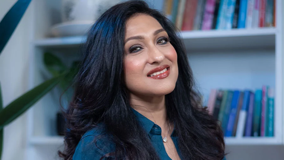 ‘দেবদাস’ সিনেমার গানে নাচতে গিয়েই কটাক্ষের শিকার ঋতুপর্ণা