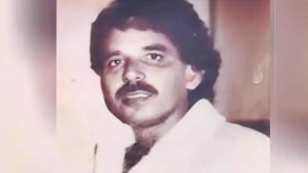 নিজ বাড়ি থেকে সহ-পরিচালকের পচাগলা লাশ উদ্ধার