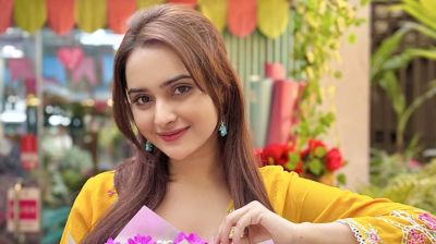 ভিডিও প্রকাশ করে ‘গোপন তথ্য’ ফাঁস করলেন অভিনেত্রী কেয়া পায়েল