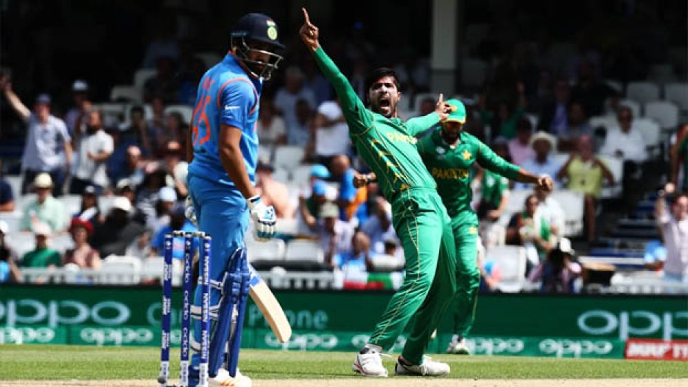 ‘ভারতের সাবেক ক্রিকেটারদের ভাষা খারাপ’