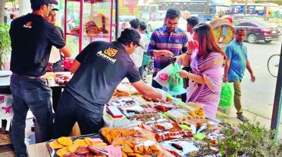 স্বাদ, বৈচিত্র্য ও সামাজিক মিলনমেলার সংমিশ্রণ