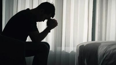 রোজা অবস্থায় বীর্যপাত হলে রোজা হবে কি?