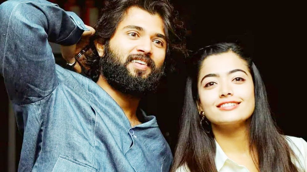 ভক্তদের দেওয়া নাম আপন করে সুখবর দিলেন বিজয়-রাশমিকা