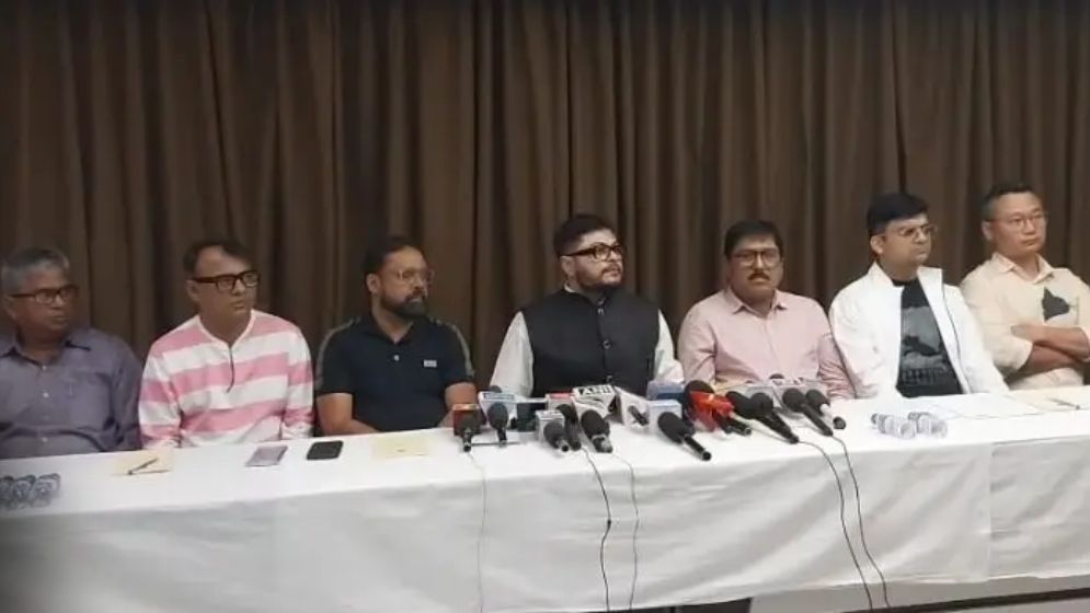 ‘বাংলাদেশি বয়কট’ থেকে সরে আসলেন শিলিগুড়ির হোটেল মালিকরা