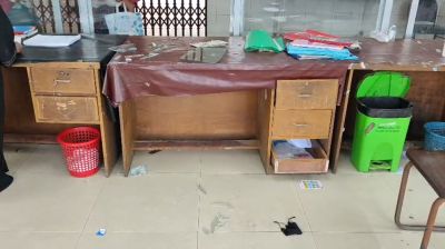 ভুল চিকিৎসায় শিশু মৃত্যুর অভিযোগ, সরকারি হাসপাতালে ভাঙচুর