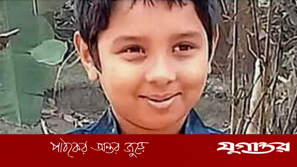 কক্সবাজারে ইজিবাইক থেকে ছিটকে পড়ে ট্রাকচাপায় ১২ বছরের শিক্ষার্থী নিহত